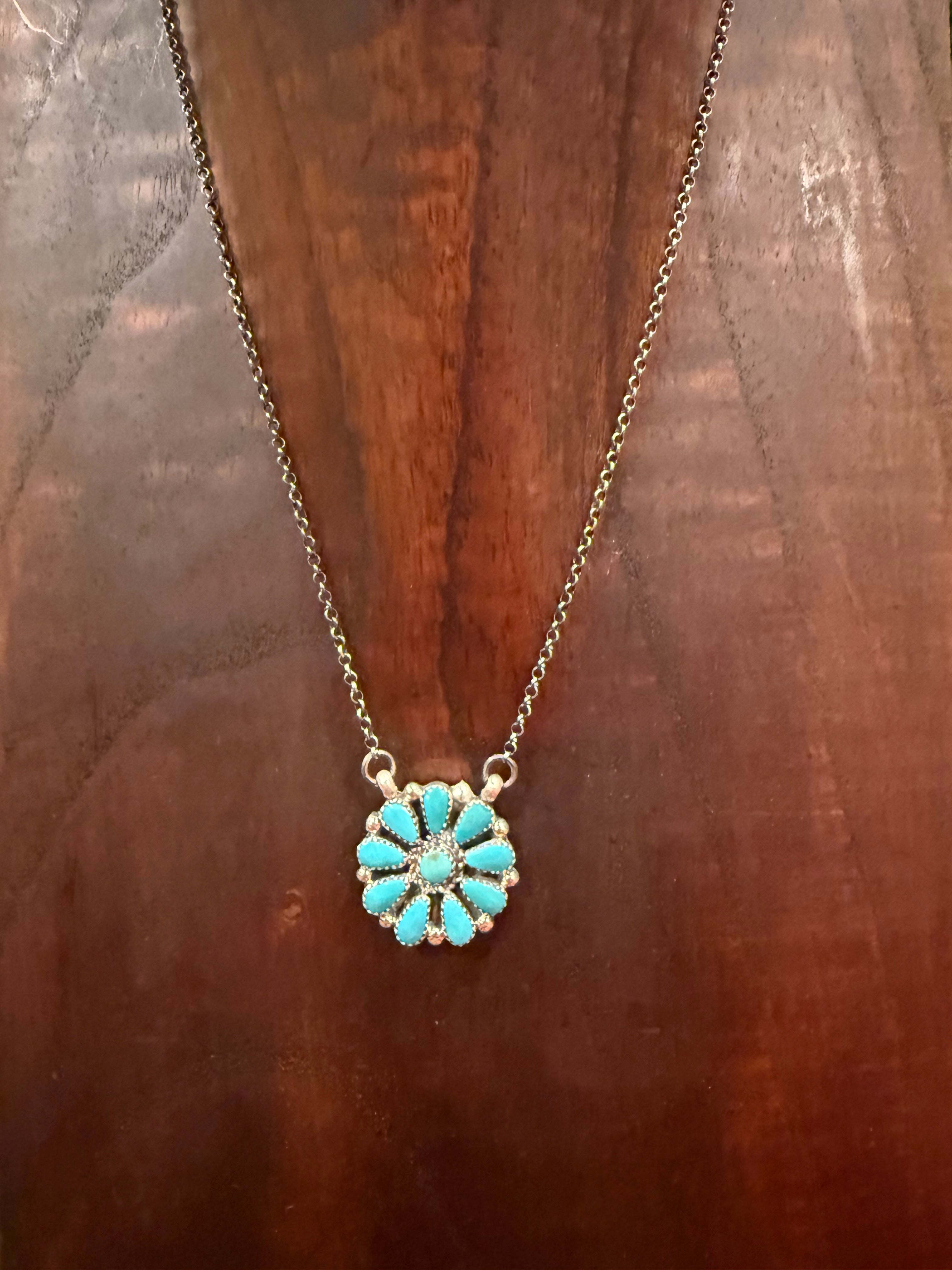 10 Stone Flower Neclace