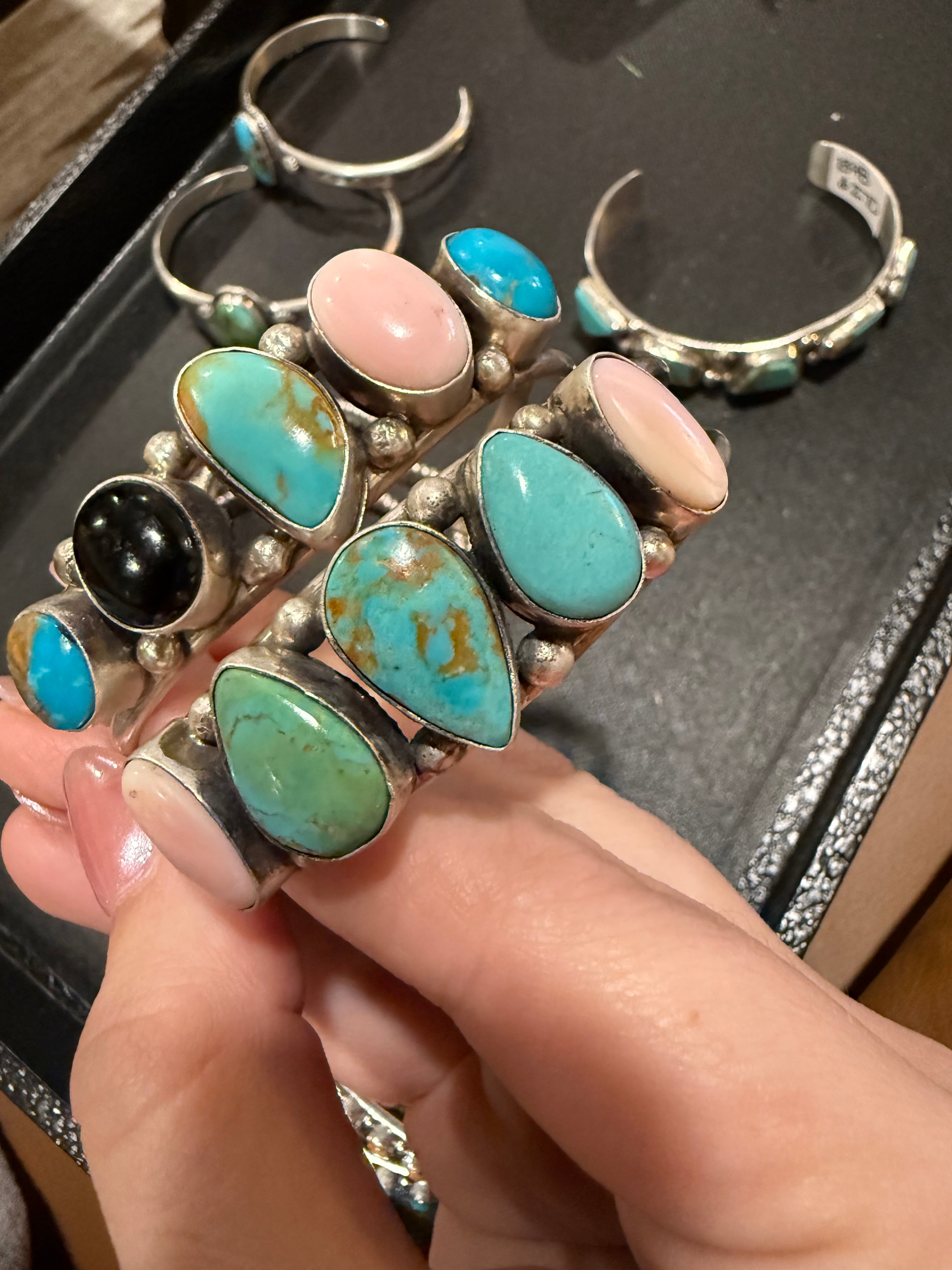 5 Stone Variated Cuff