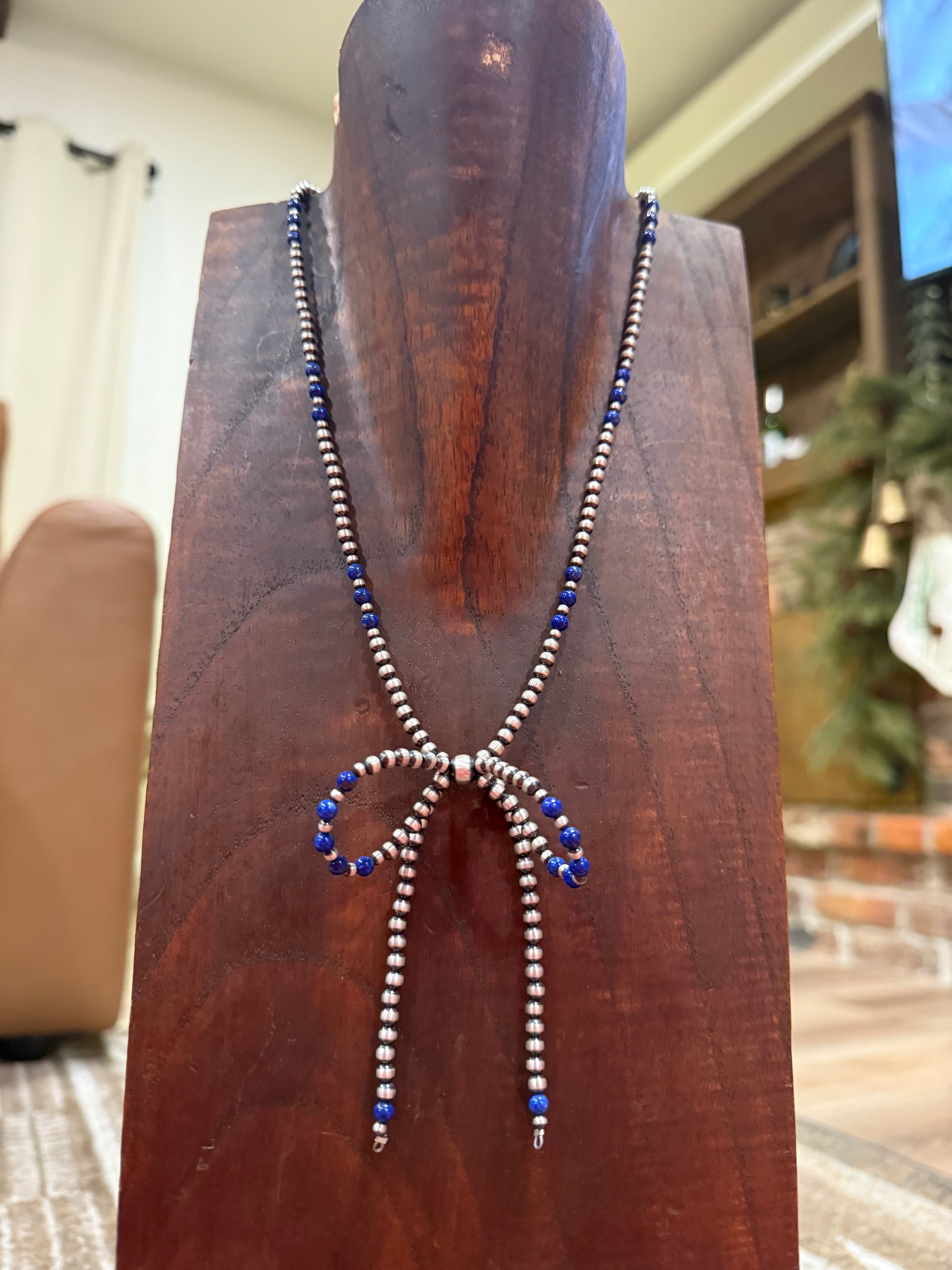 Variated Bow Navajos with Lapis