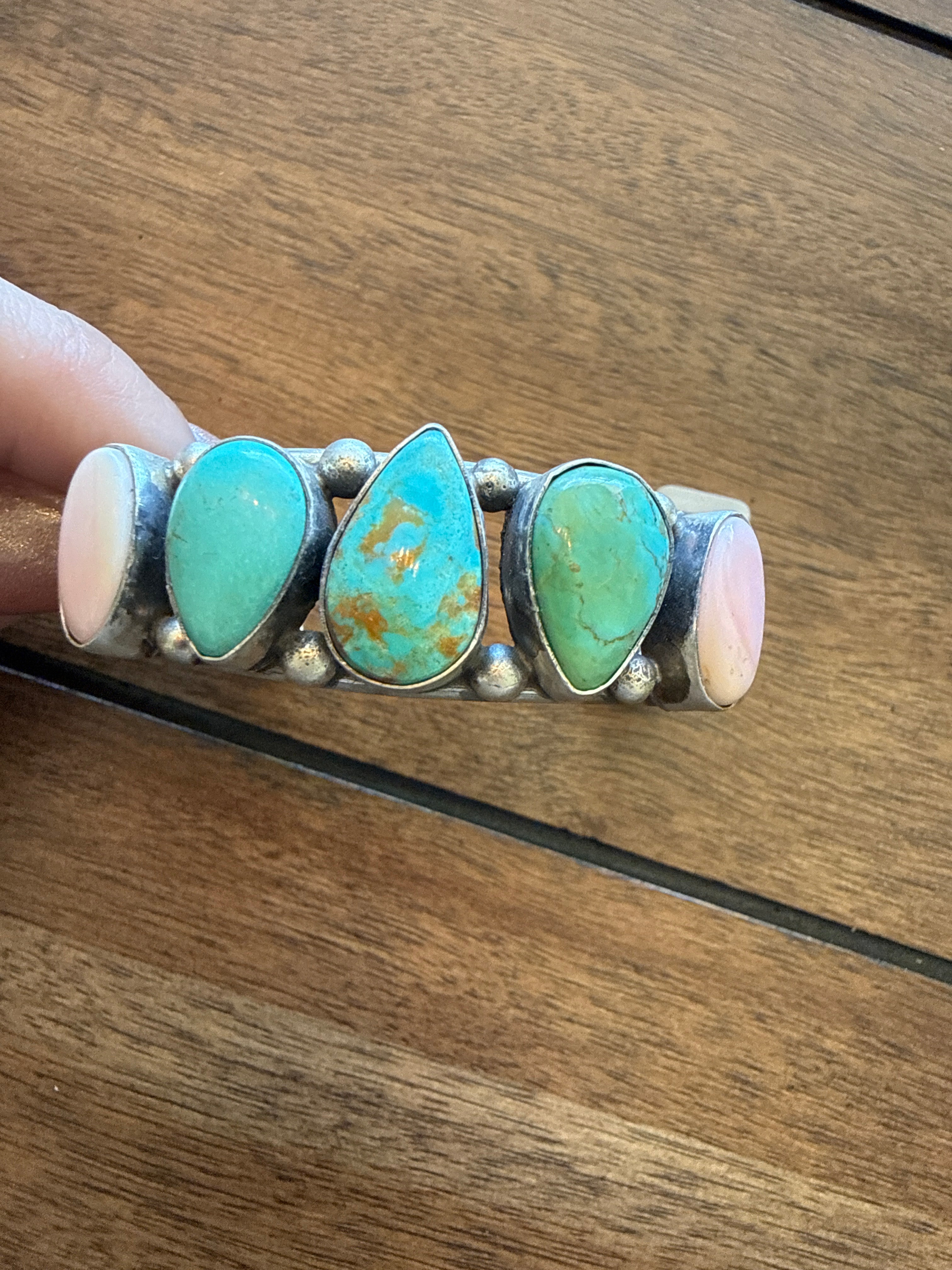 Five stone variated cuff ￼