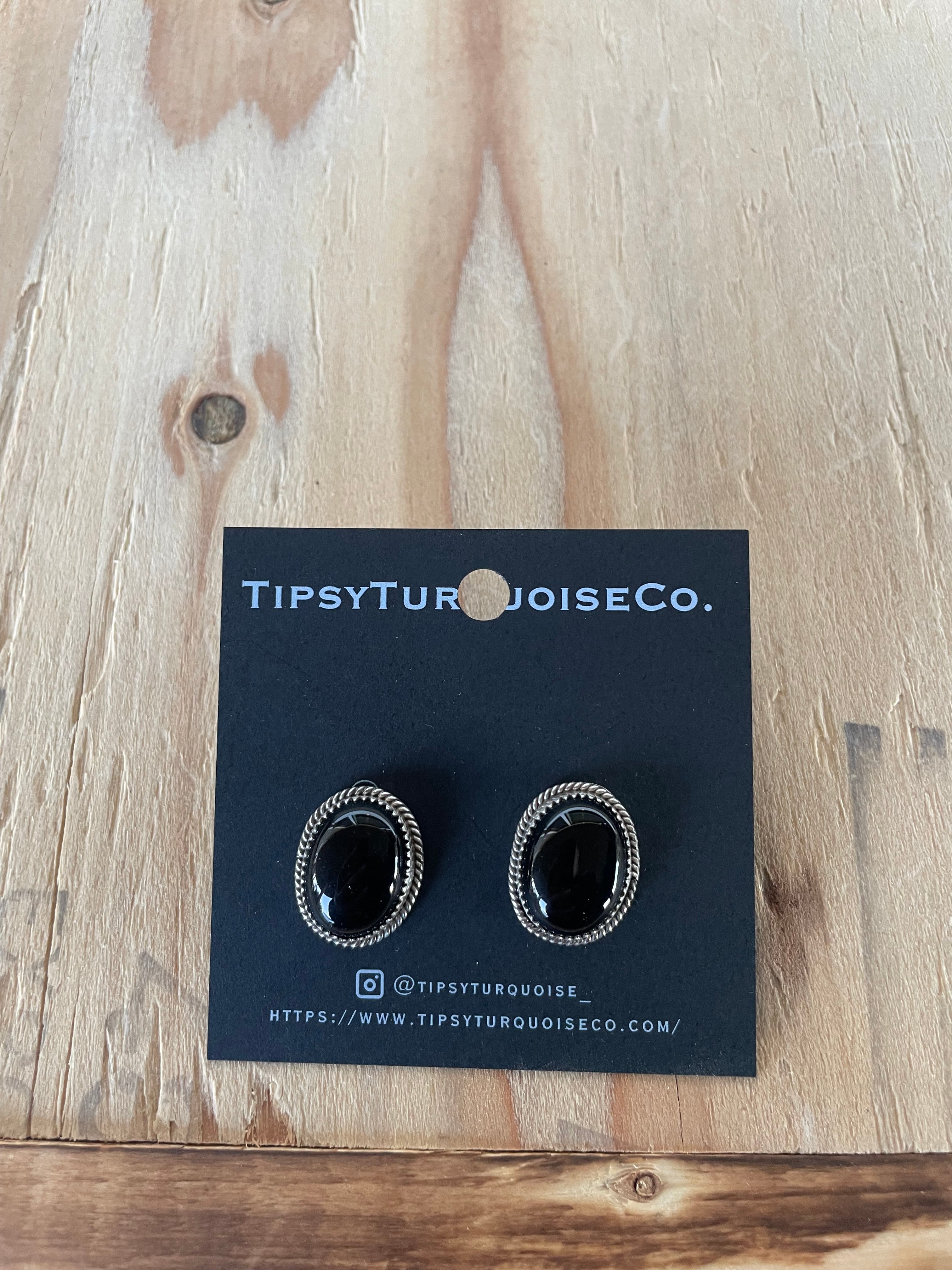 Onyx Oval Studs