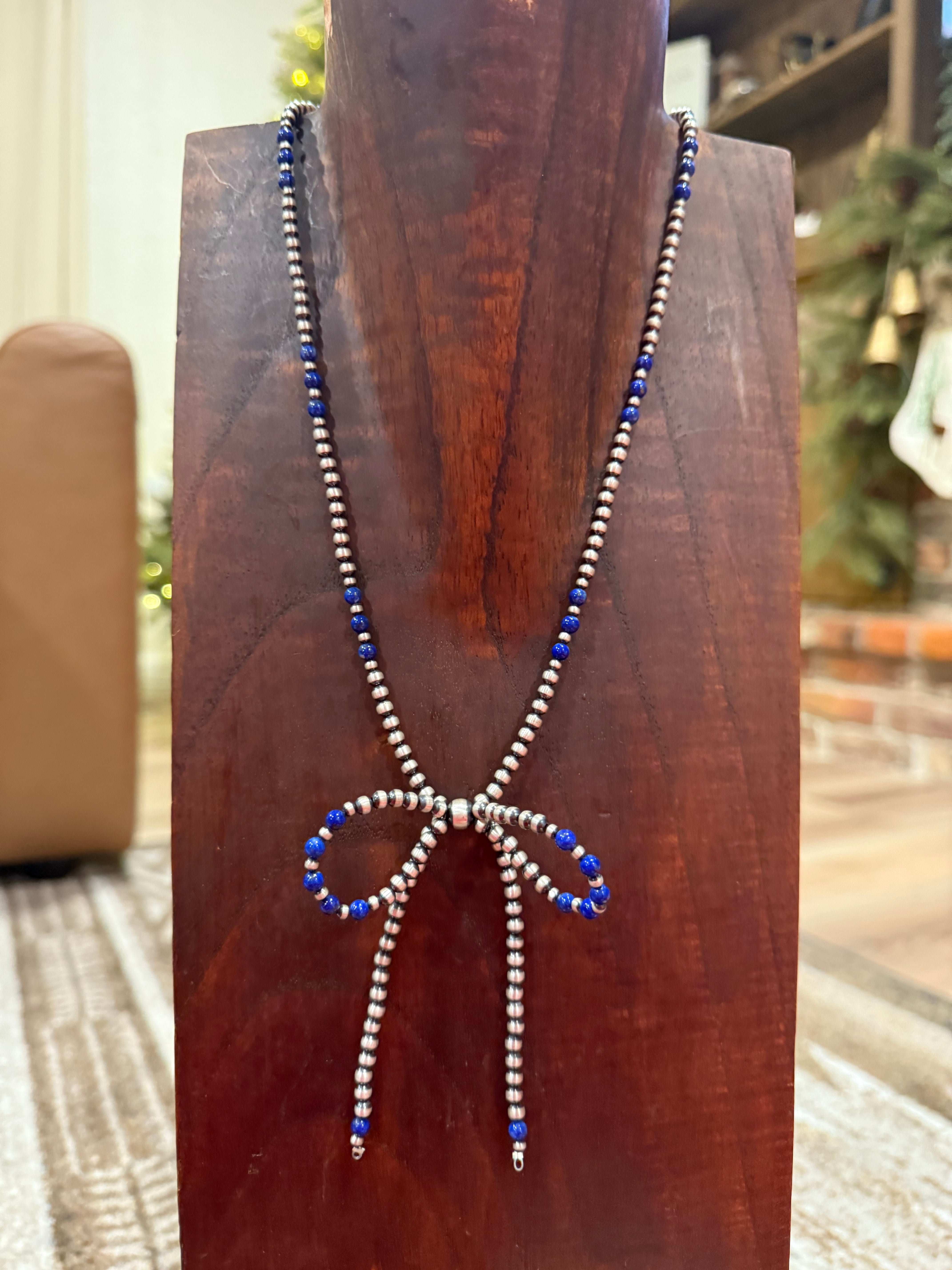 Variated Bow Navajos with Lapis