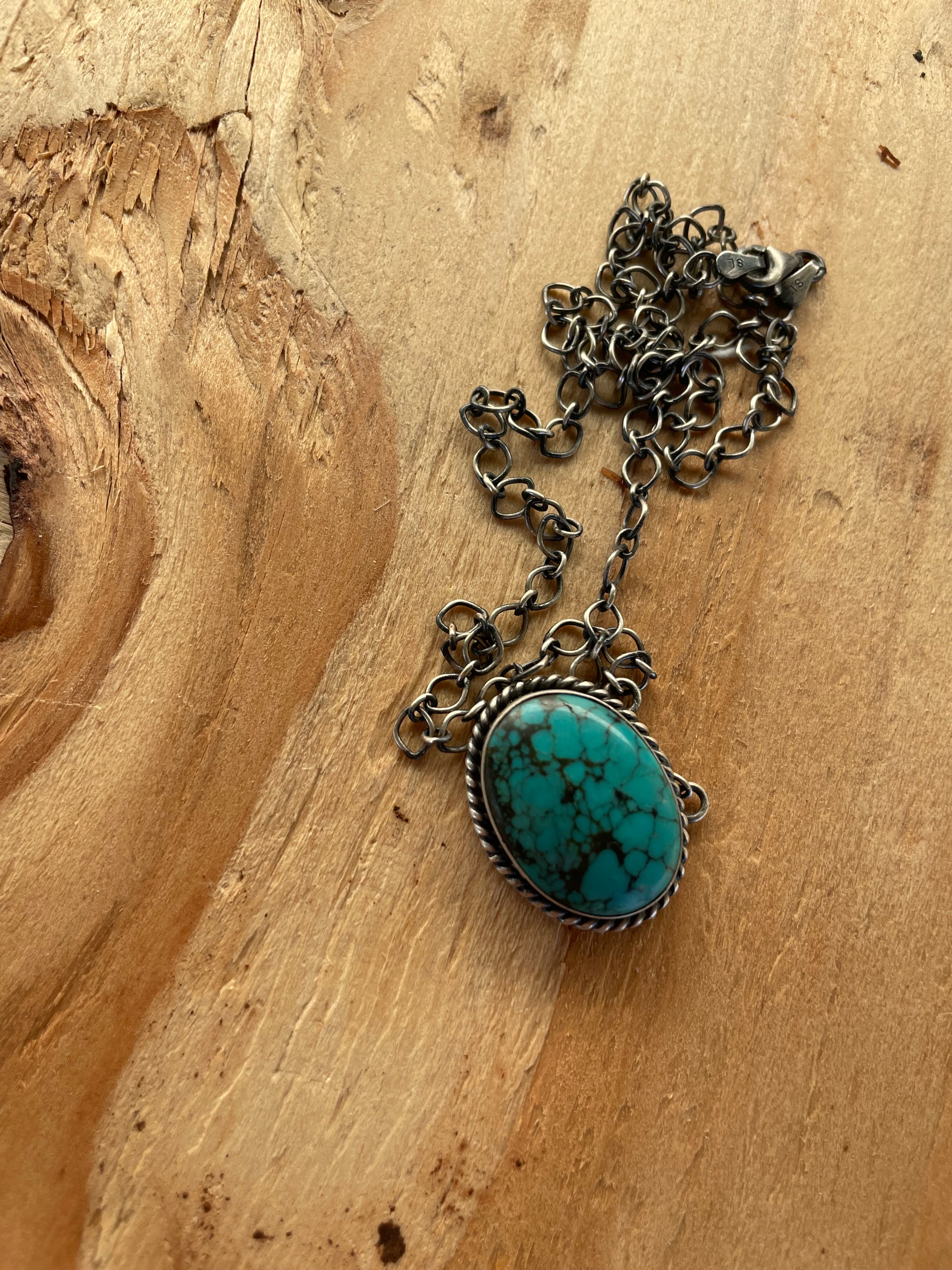 1 Stone Turquoise w/ Rope Design Necklace