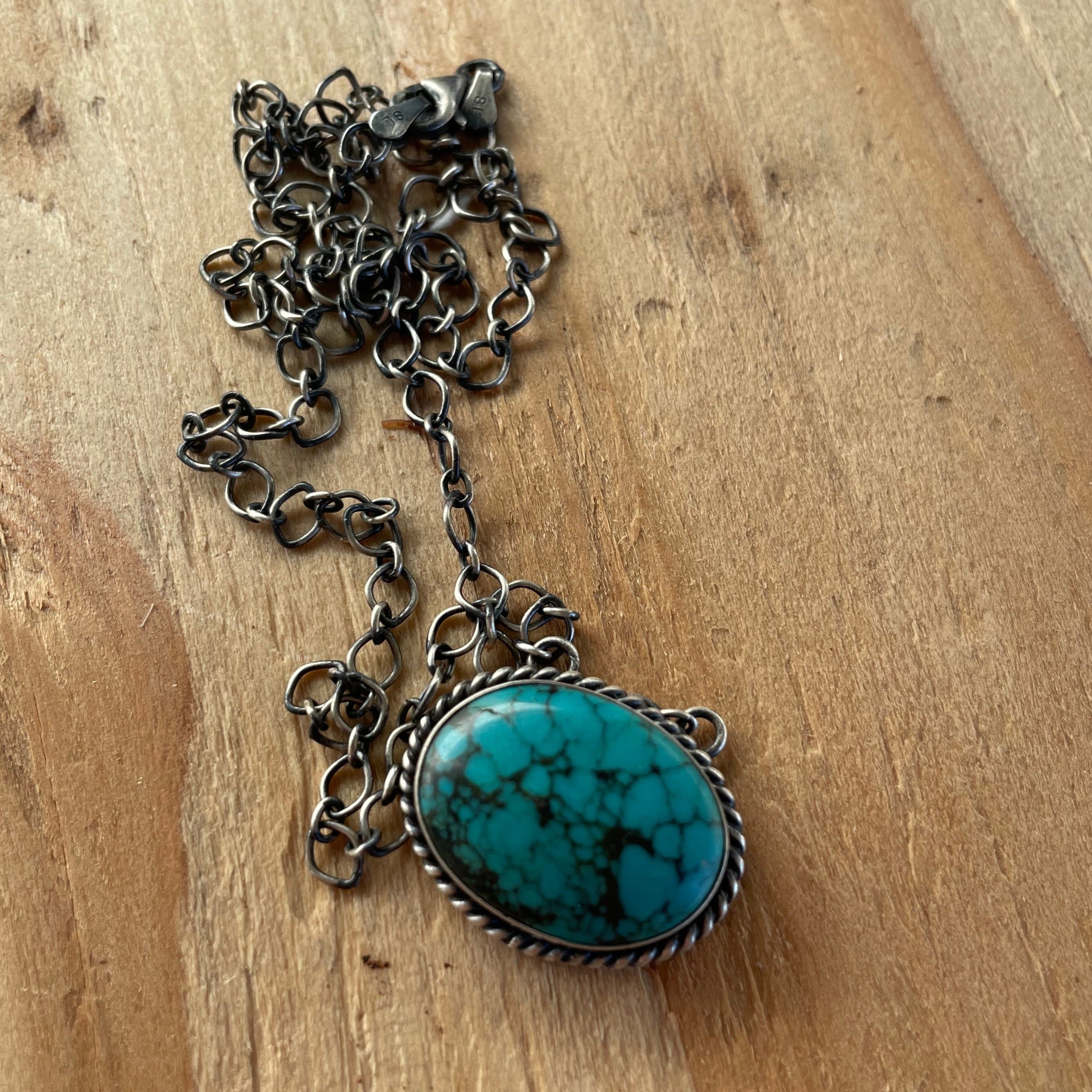 1 Stone Turquoise w/ Rope Design Necklace