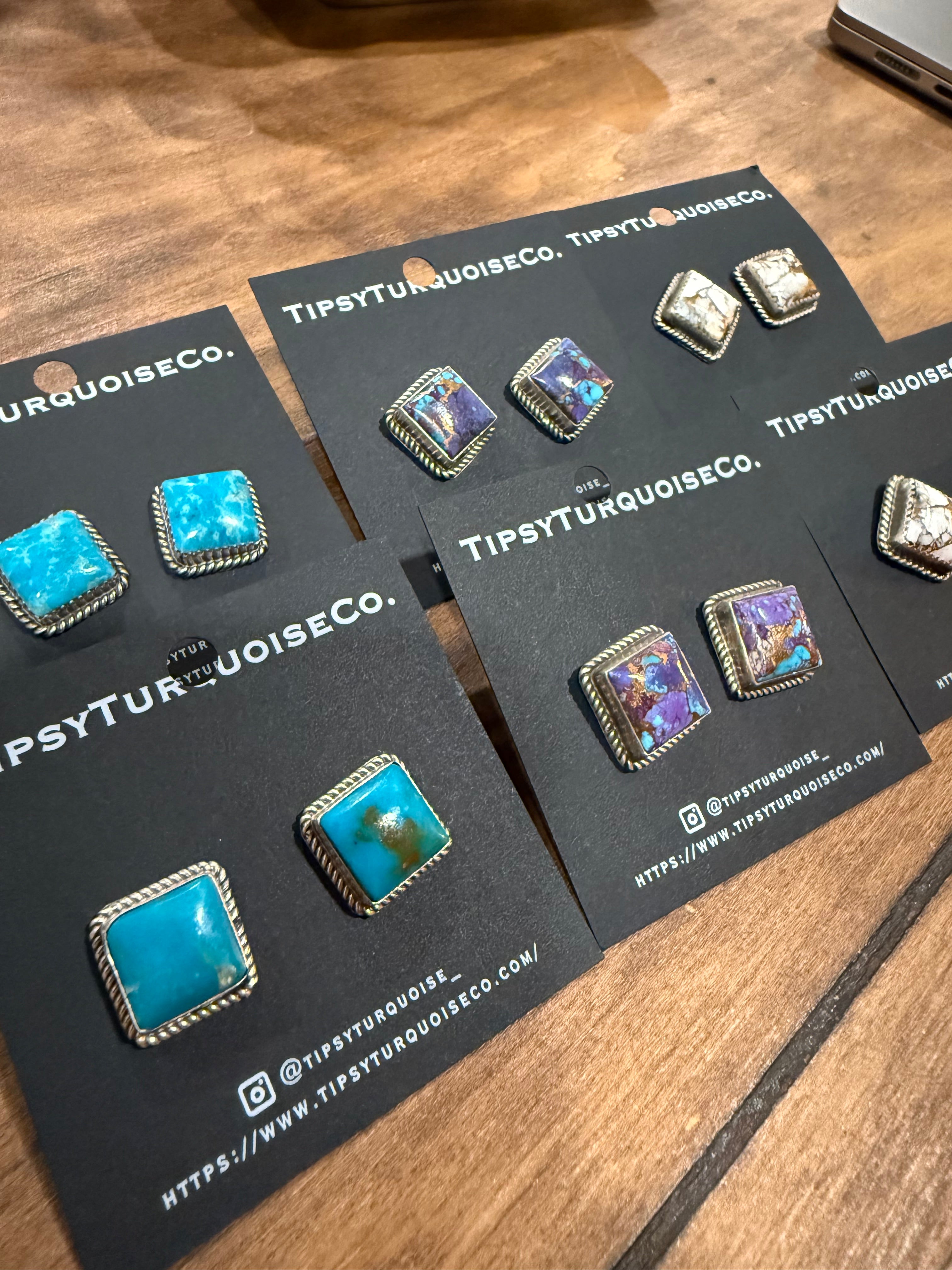 Square Earrings w/ Rope Design