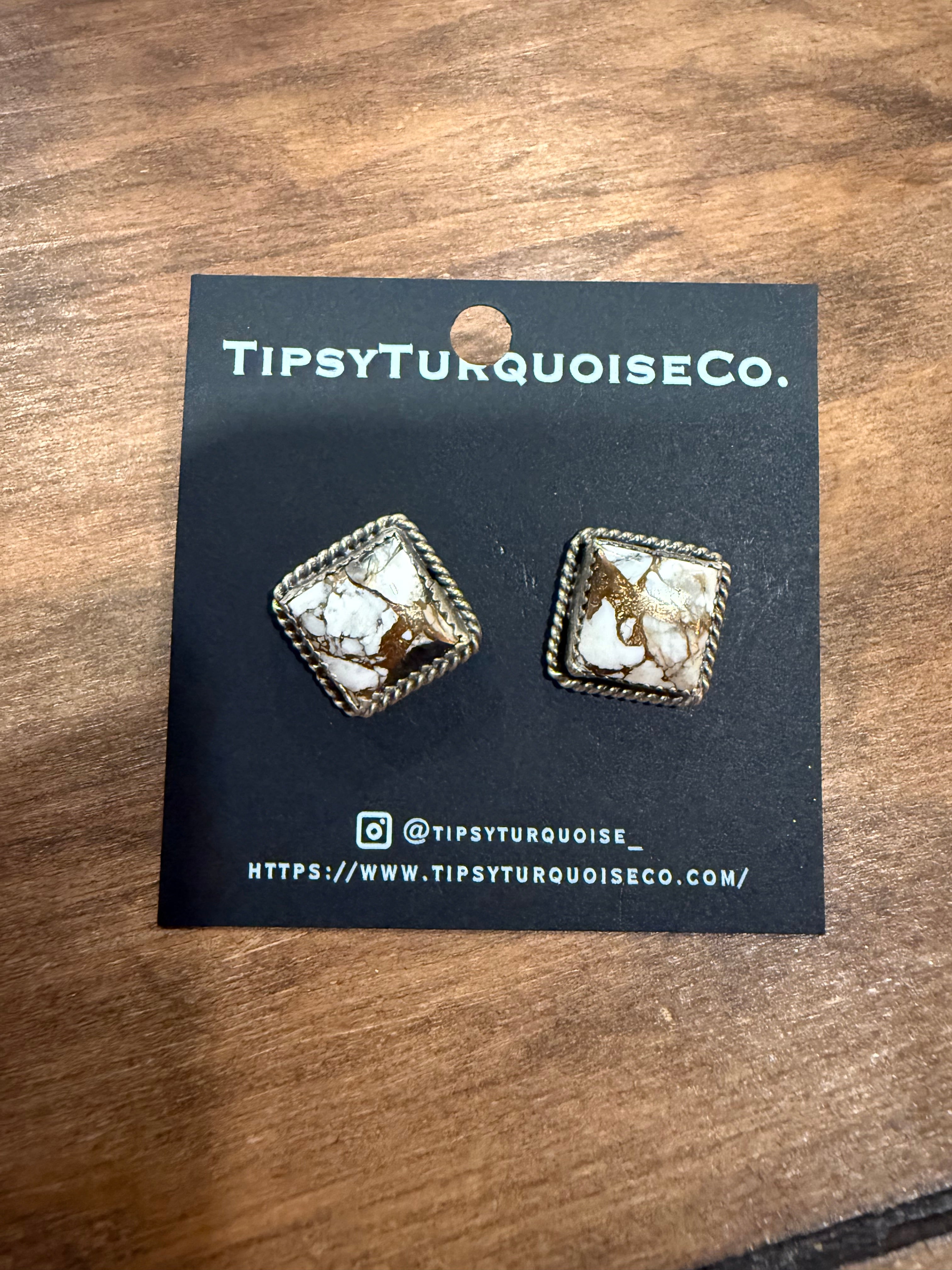 Square Earrings w/ Rope Design