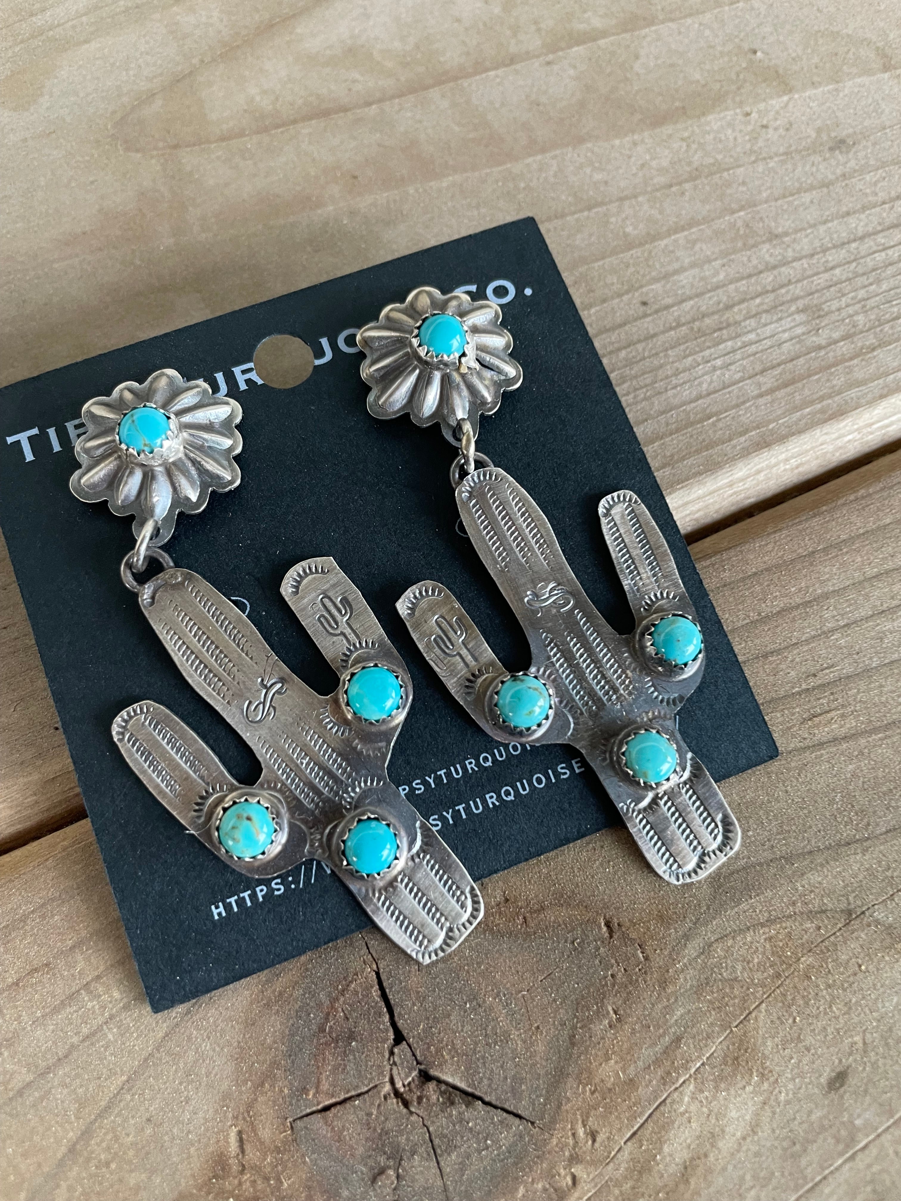 Turquoise Conch w/ Dangle Cactus Earrings